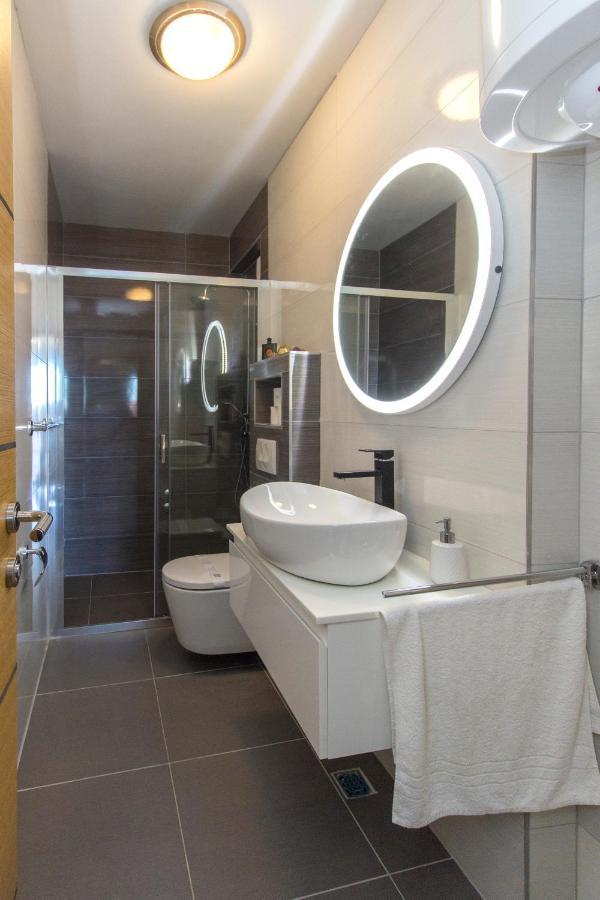 Apartmani Malis Ražanj エクステリア 写真