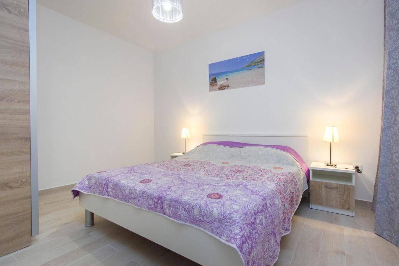 Apartmani Malis Ražanj エクステリア 写真